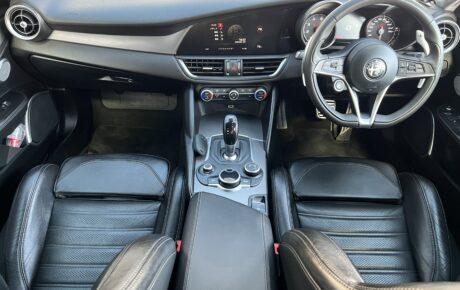 アルファロメオ　ジュリア　ヴェローチェ