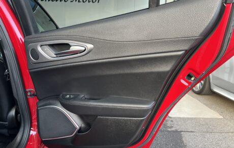 アルファロメオ　ジュリア　ヴェローチェ