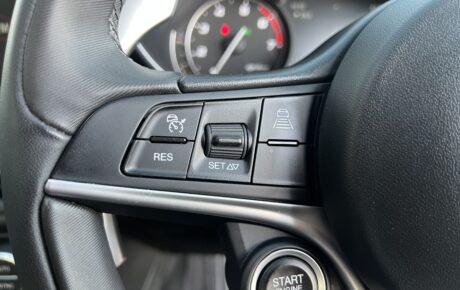 アルファロメオ　ジュリア　ヴェローチェ