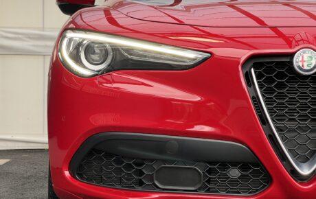 アルファロメオ ステルヴィオ 2.0ターボQ4ラグジュアリーPKG