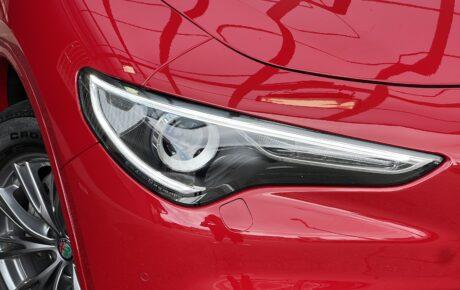 アルファロメオ ステルヴィオ 2.0ターボQ4ラグジュアリーPKG