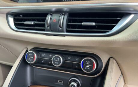 アルファロメオ ステルヴィオ 2.0ターボQ4ラグジュアリーPKG