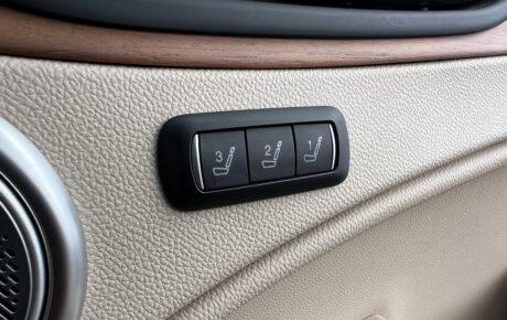 アルファロメオ ステルヴィオ 2.0ターボQ4ラグジュアリーPKG