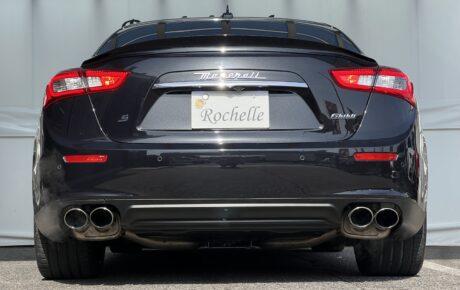 マセラティ  ギブリ　S　スポーツパフォーマンスパッケージ